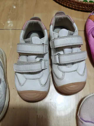 Lote Zapatillas Talla 24  niña