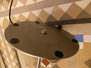 Lámpara de pie metálica Pilma