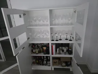 Mueble de salón blanco