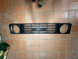 Parrilla Suzuki Santana Samurai Delantera