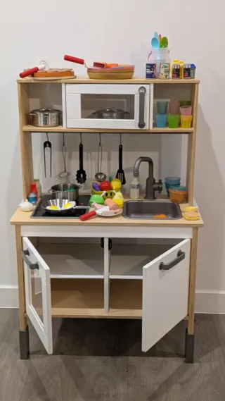 Cocinita de juguete IKEA + Accesorios