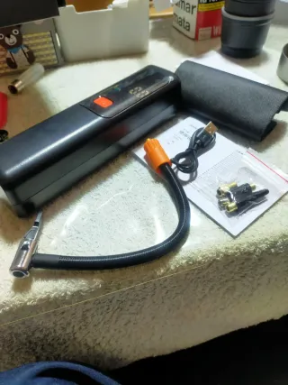 Compresor de aire neumáticos y +, Digital A ESTREN