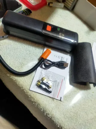 Compresor de aire neumáticos y +, Digital A ESTREN