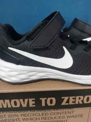 Scarpe Nike Revolution 6 Bambino misura 28