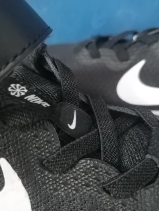 Scarpe Nike Revolution 6 Bambino misura 28