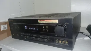 Amplificador pionner mas 2 Altavoces Columna JBL N