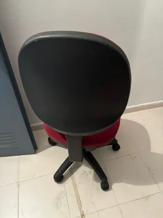 Silla de oficina semi nueva en perfecto estado