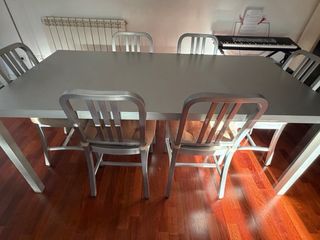 Mesa de comedor moderna gris con 6 sillas