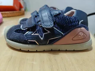Zapatillas Biomecanics niño/niña talla 24