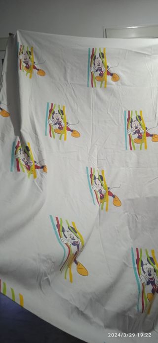 Cortina Mickey Mouse