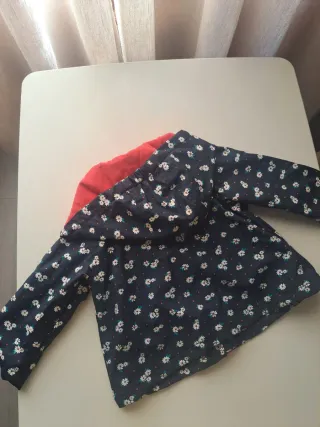 Abrigo impermeable niña 12-18 meses Corte Inglés