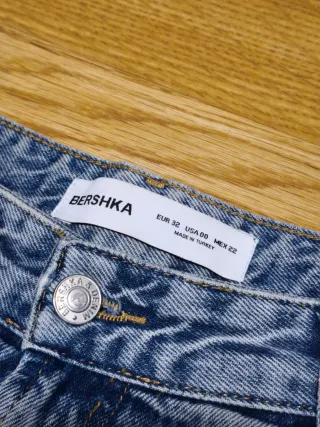 Pantalones vaqueros anchos