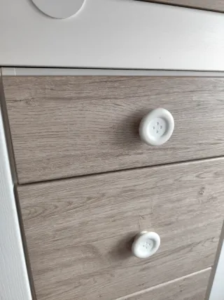 Escalera con cajonera y armario