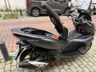 Honda PCX 125cc Negra/Gris 2019