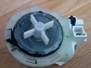 Bomba desagüe lavadora Beko ref. 2840940100