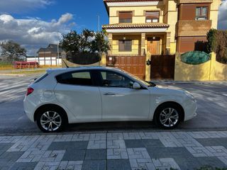 Alfa Romeo Giulietta 2014