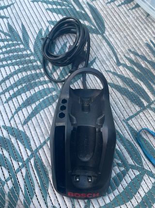 Cargador del mini taladro box como nuevo