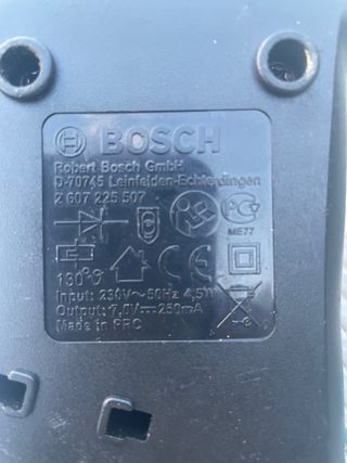 Cargador del mini taladro box como nuevo