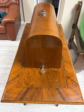 Máquina de coser Wertheim antigua.