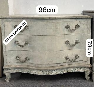 Cómoda antigua madera gris y blanca