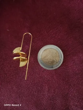 Pendientes dorados largos