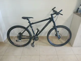 Bicicleta Montaña Decathlon Negra