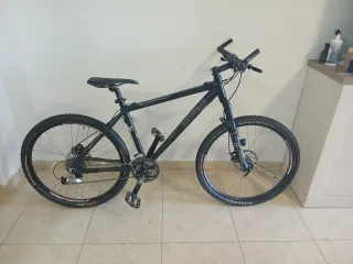 Bicicleta Montaña Decathlon Negra