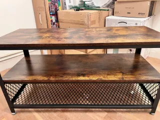 Mesa TV diseño industrial