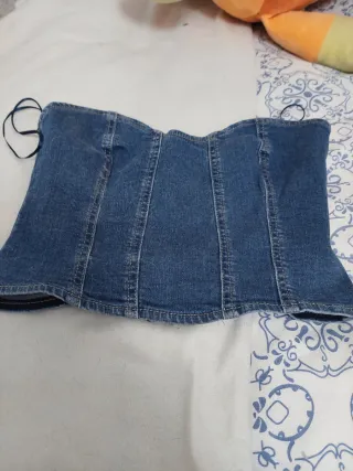 Top blanco mujer botones dorados