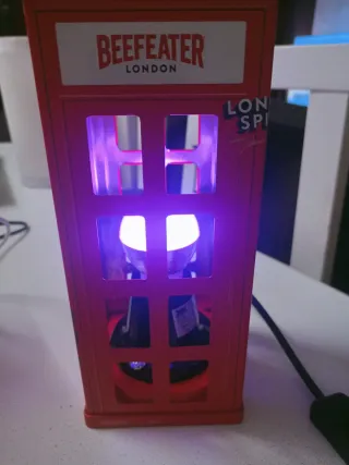 Lámpara Beefeater Roja Teléfono Londres