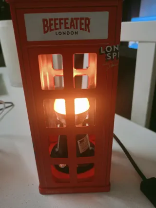 Lámpara Beefeater Roja Teléfono Londres