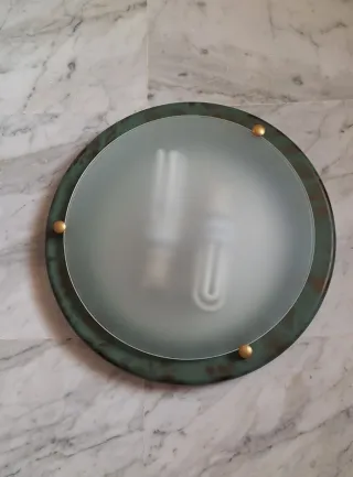 Plafón de techo verde y dorado