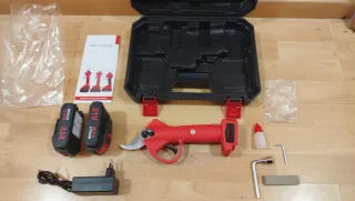 NUEVA!,Potente tijera inalámbricas 2 baterías 21V