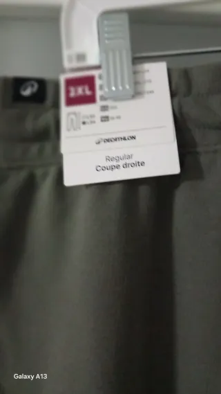 Pantalón chándal verde militar