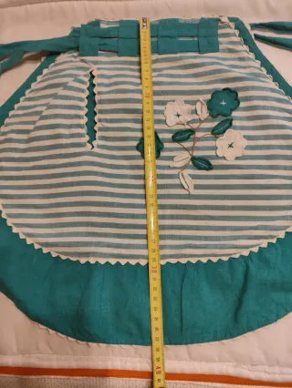 Mandil infantil vintage