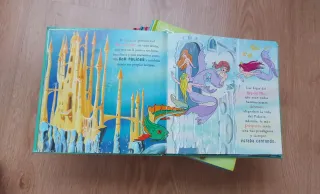 Colección de 12 cuentos con olores y 1 con cd