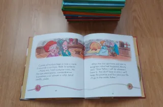 Colección de 12 cuentos con olores y 1 con cd