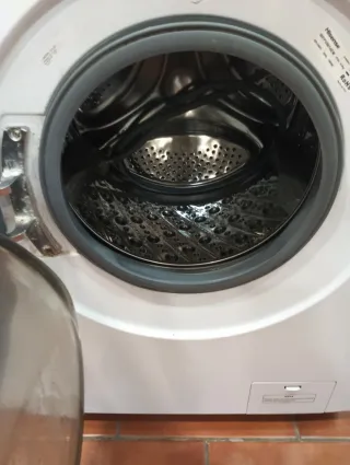 Lavadora Hisense 9kg 1400rpm en perfecto estado A+
