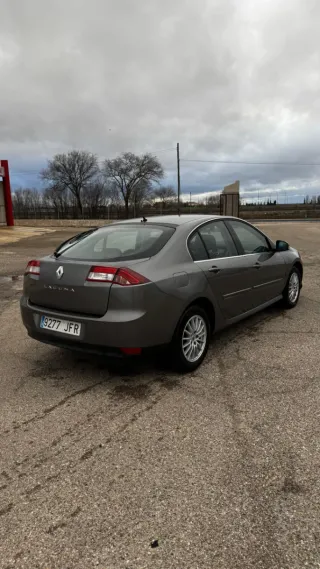 Renault Laguna III 1.5 dCi 110 – Excelente estado