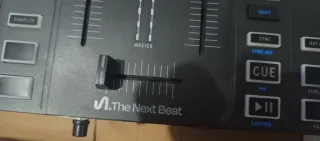 Consola DJ y barredora