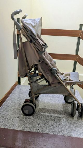 Silla de paseo Maclaren con plástico de lluvia