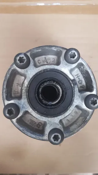 Buje Rueda Delantera Harley Davidson Cromado