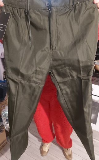 Lote de +90 Prendas de Hombre Nuevo, Cierre Tienda