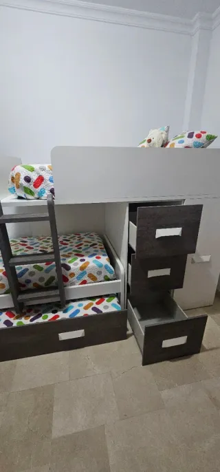 Habitación juvenil litera con cajones
