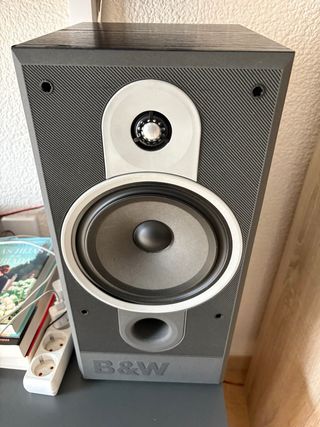 Altavoz B&W gris
