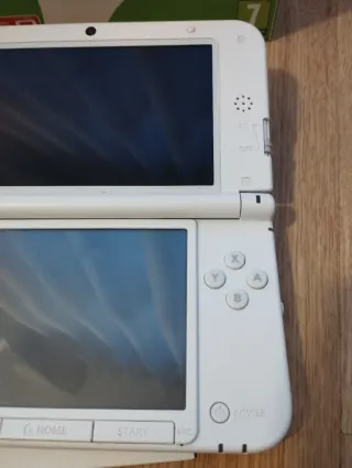 Nintendo 3DS XL Edición Yoshi