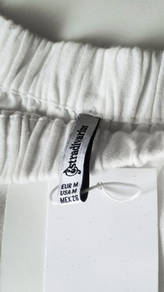 Blusa Stradivarius hombros descubiertos Talla M