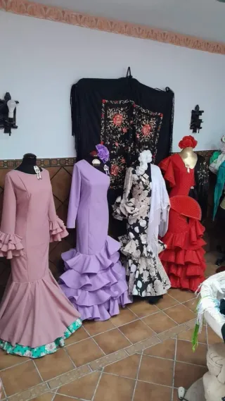 Traje de flamenca todas las tallas y colores pida