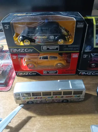 Coches y Aviones en Miniatura de metal