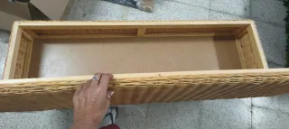 Banco de mimbre con almacenaje